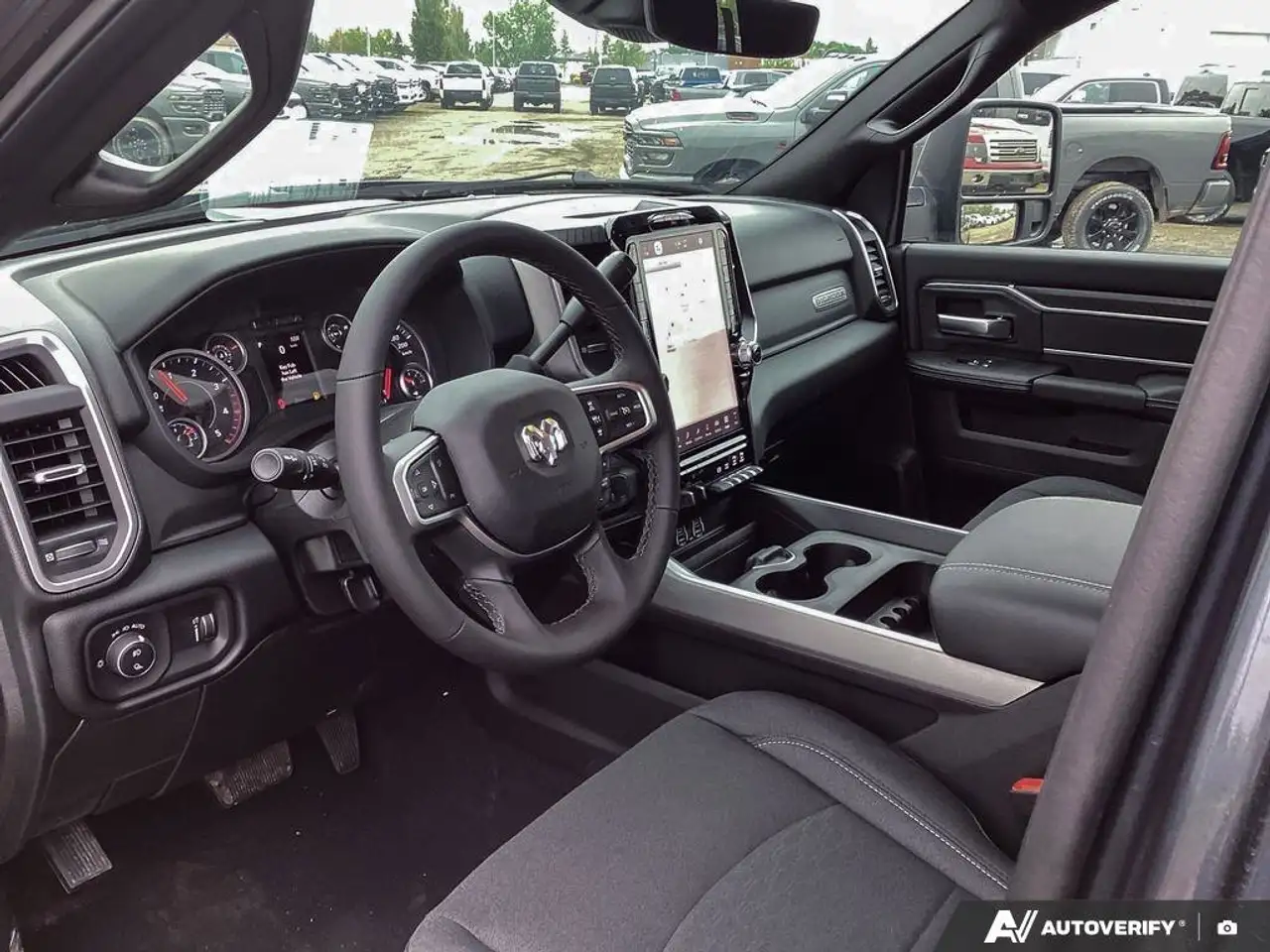 RAM 2500 снимка RAM 2500
