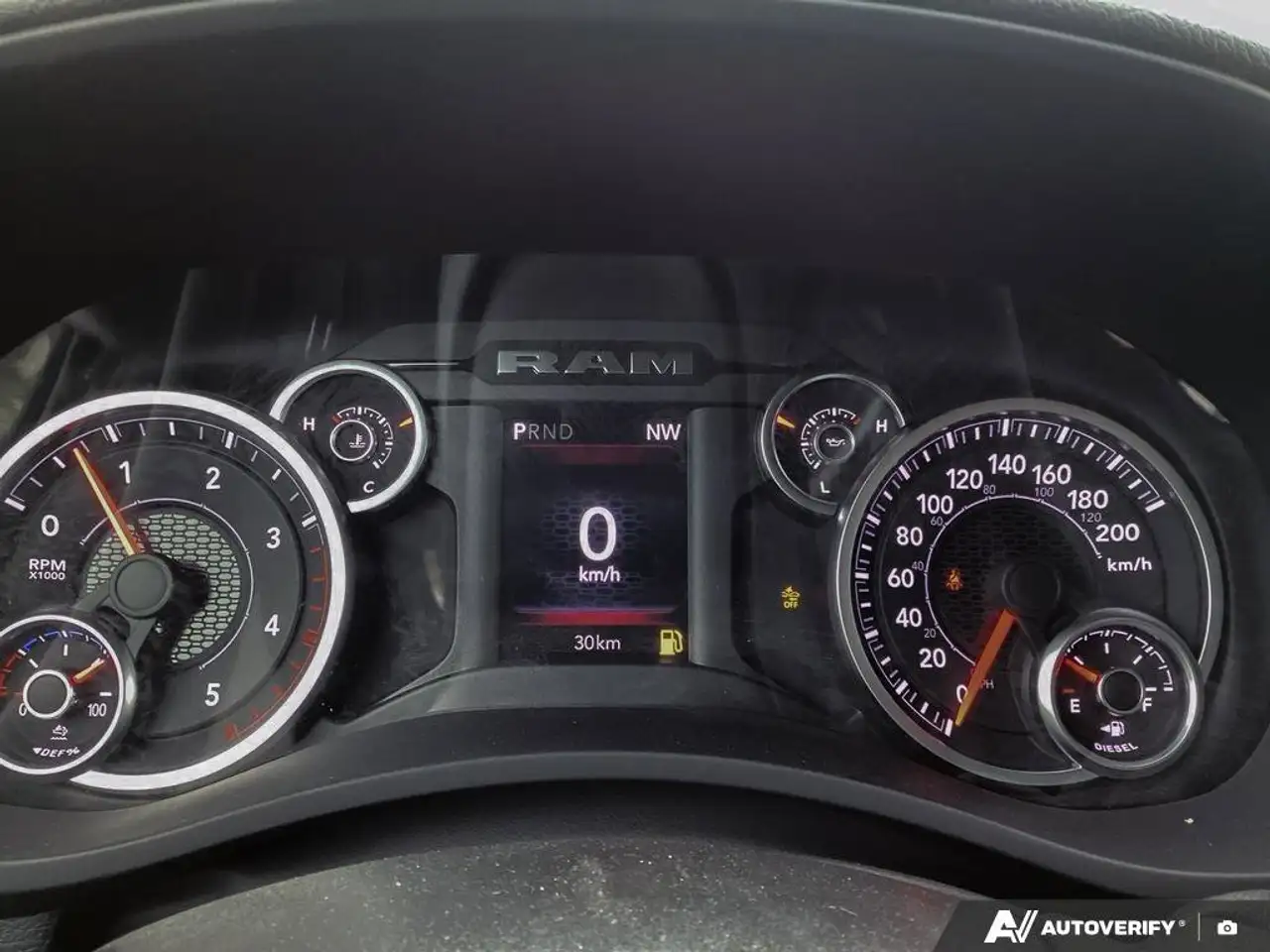 RAM 2500 снимка RAM 2500