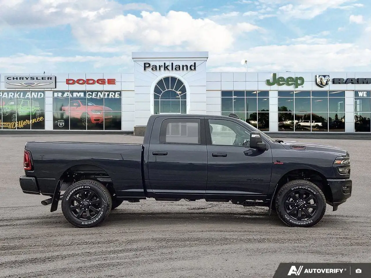 RAM 2500 снимка RAM 2500
