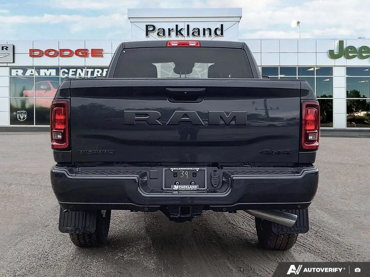 RAM 2500 снимка RAM 2500