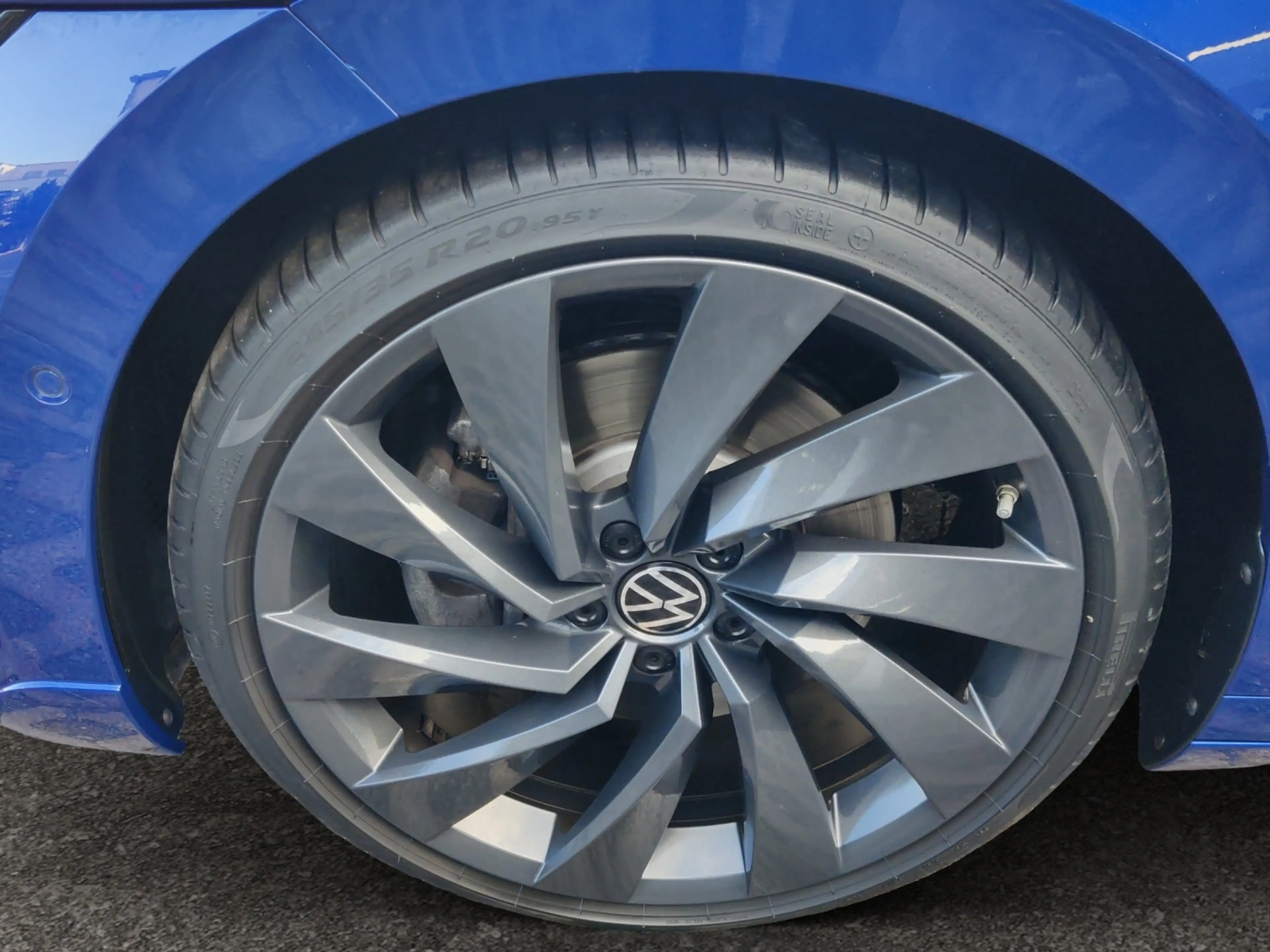 Volkswagen Arteon Shooting Brake 2.0 TSI R-Line 4M (EURO 6d) 4Motio — photo 10