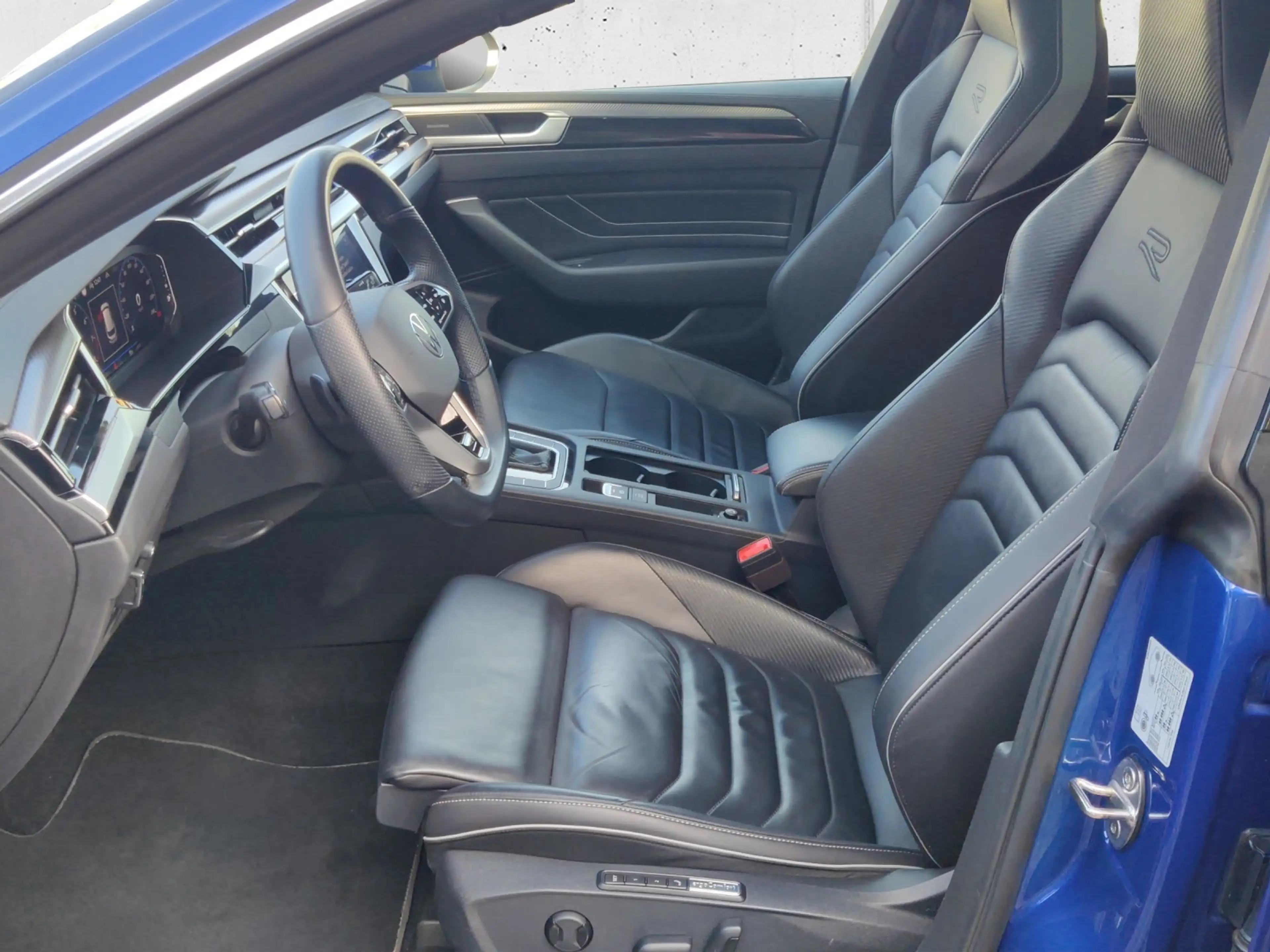Volkswagen Arteon Shooting Brake 2.0 TSI R-Line 4M (EURO 6d) 4Motio — photo 11