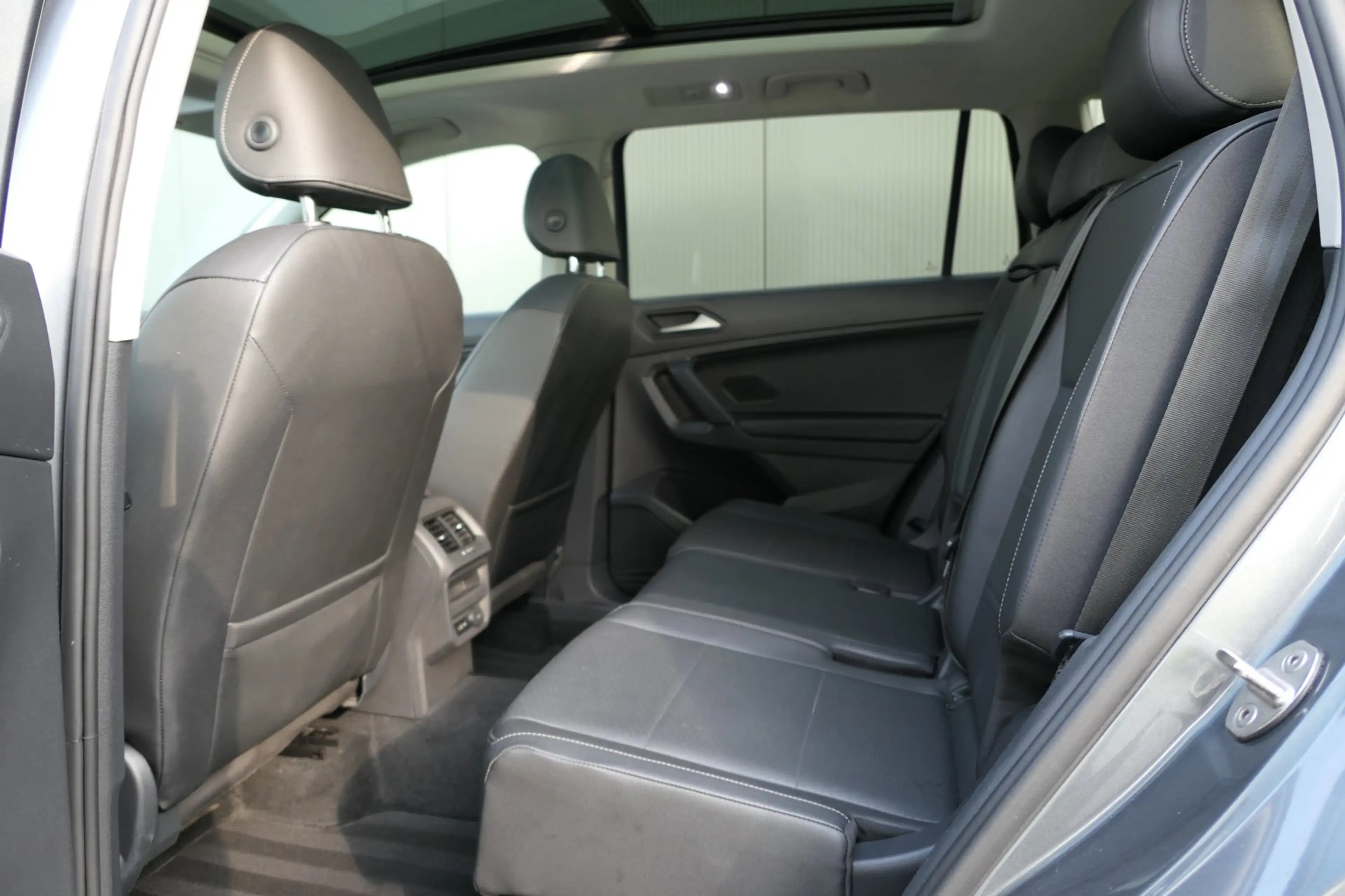 Volkswagen Tiguan Allspace All-Space 2.0 TSI 4Motion Highline Panorama Carpla — photo 20