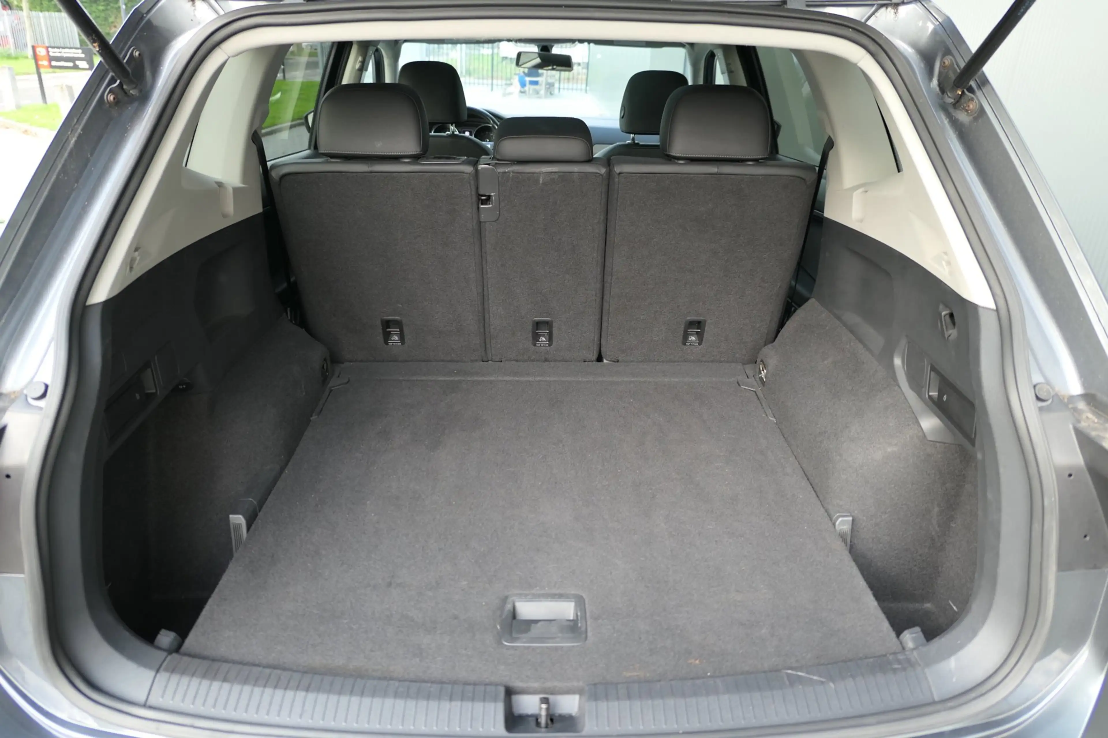 Volkswagen Tiguan Allspace All-Space 2.0 TSI 4Motion Highline Panorama Carpla — photo 24