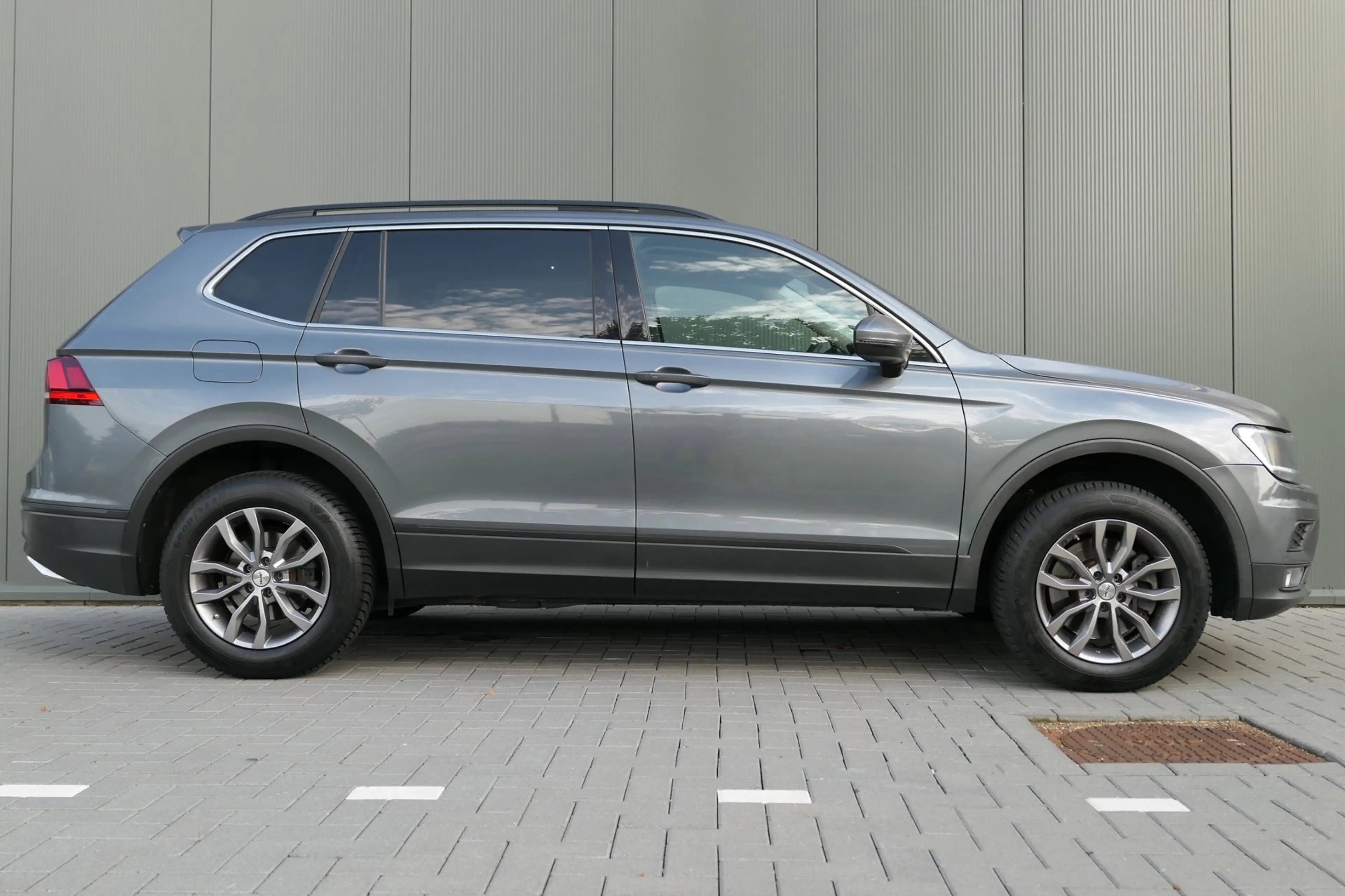 Volkswagen Tiguan Allspace All-Space 2.0 TSI 4Motion Highline Panorama Carpla — photo 31