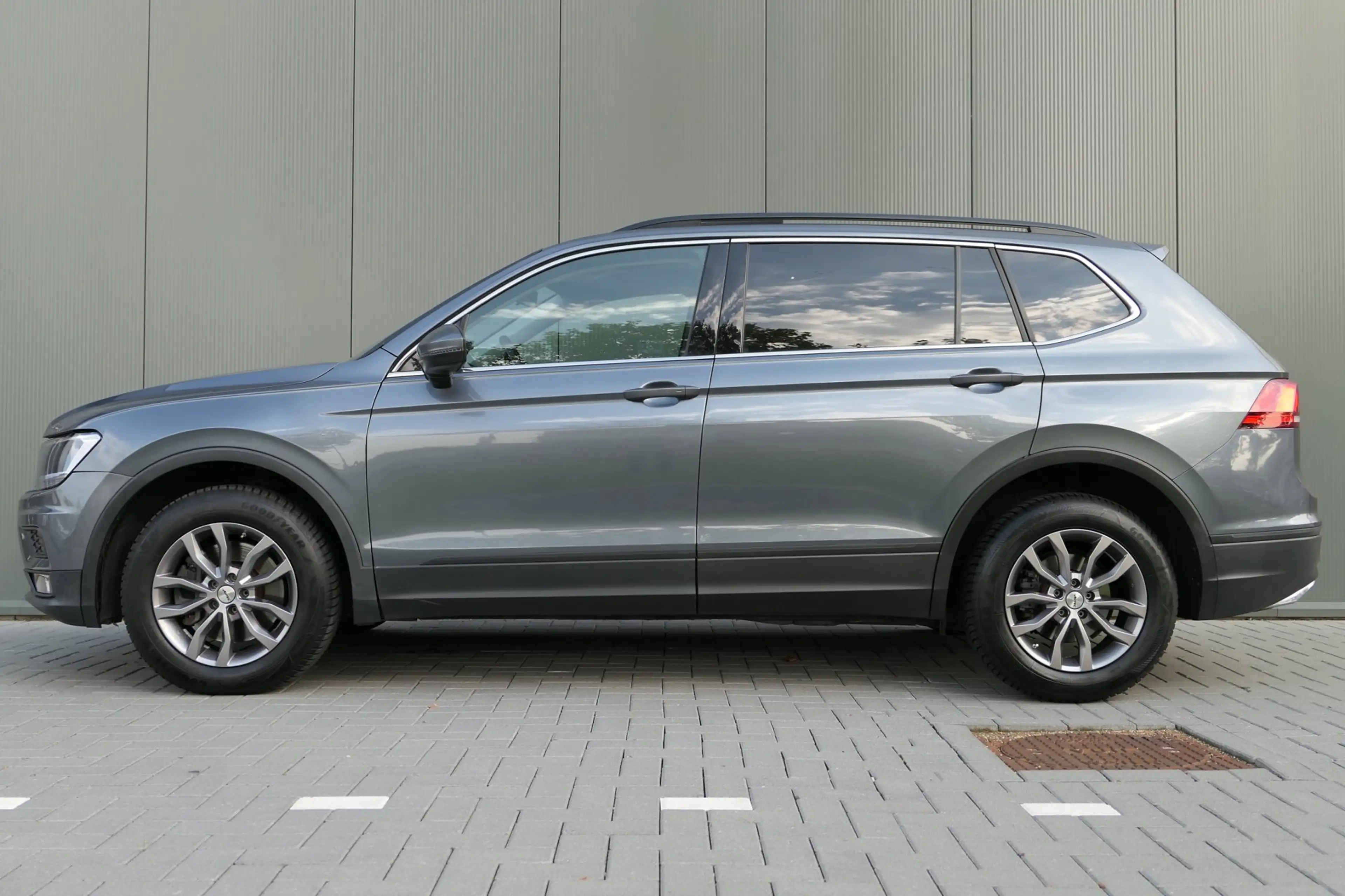 Volkswagen Tiguan Allspace All-Space 2.0 TSI 4Motion Highline Panorama Carpla — photo 22