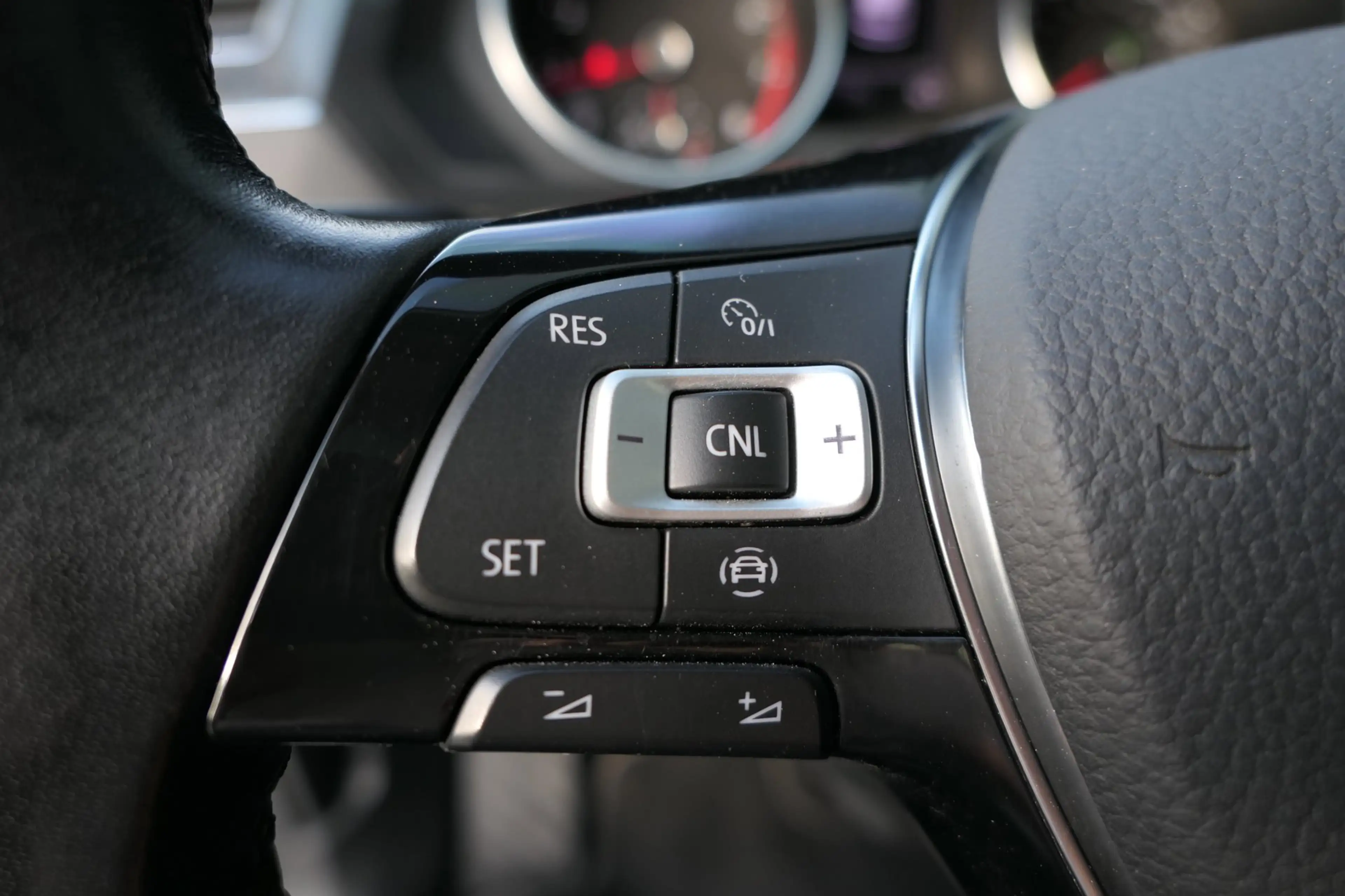 Volkswagen Tiguan Allspace All-Space 2.0 TSI 4Motion Highline Panorama Carpla — photo 17