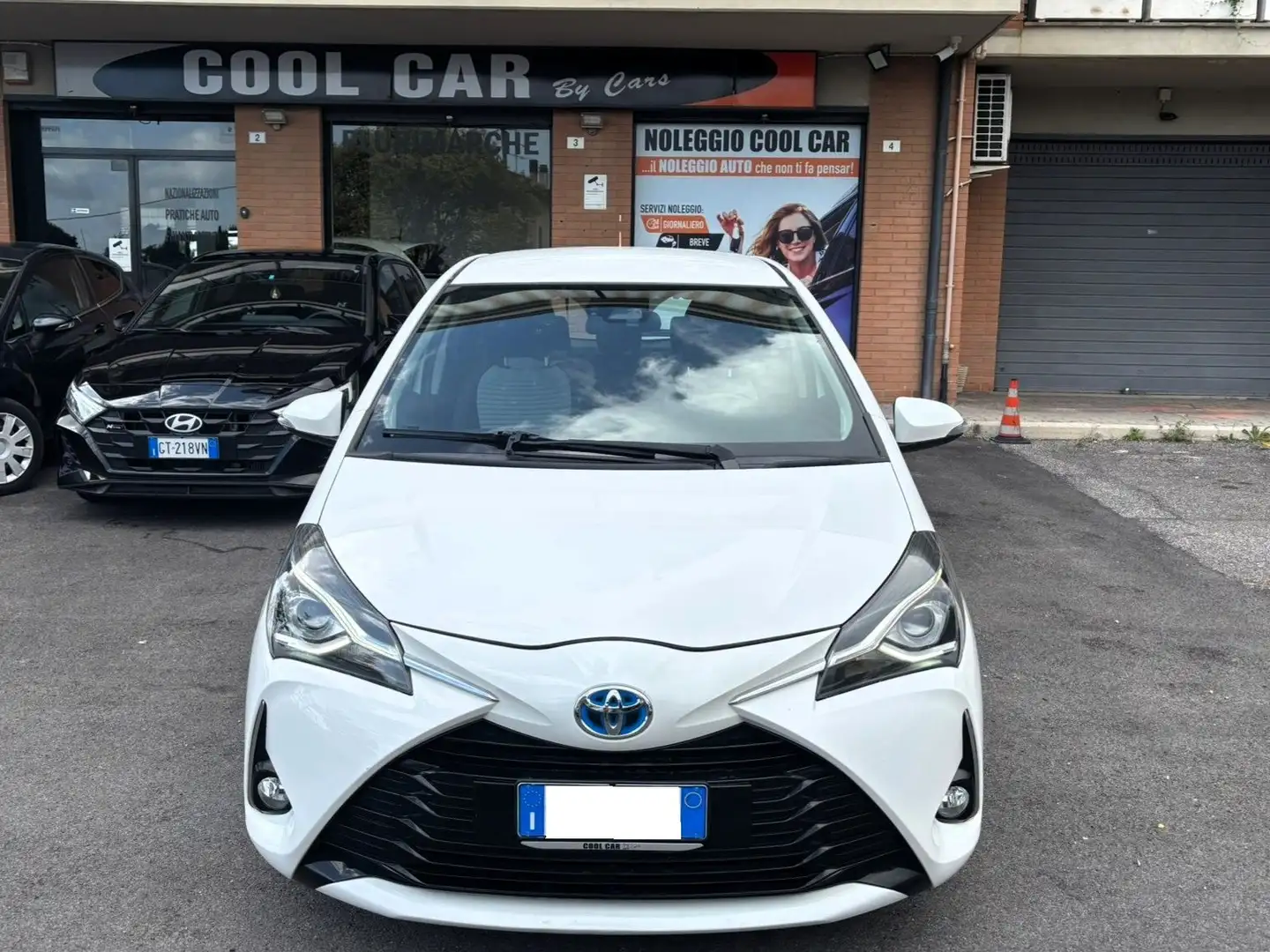 Toyota Yaris Yaris 5p 1.5h Style PERFETTA !! Blanco - 2