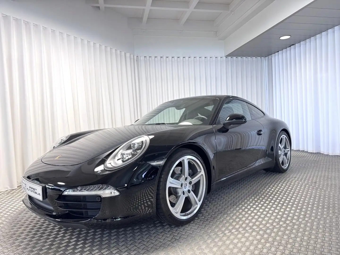 Porsche 911 (991) CARRERA BLACK EDITION 3L4 350CV Noir - 1