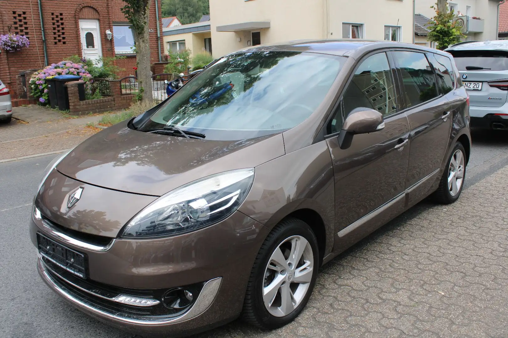Renault Scenic III 1.2 TCE Grand Dynamique*MFL*TEMPOMAT* Braun - 1