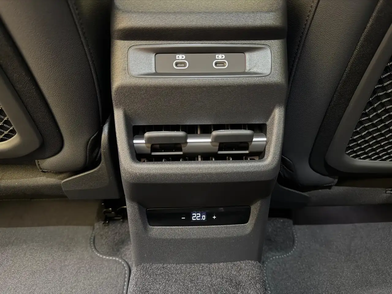 Audi Q3 2.0 tdi Business Advanced 150cv s-tronic 10