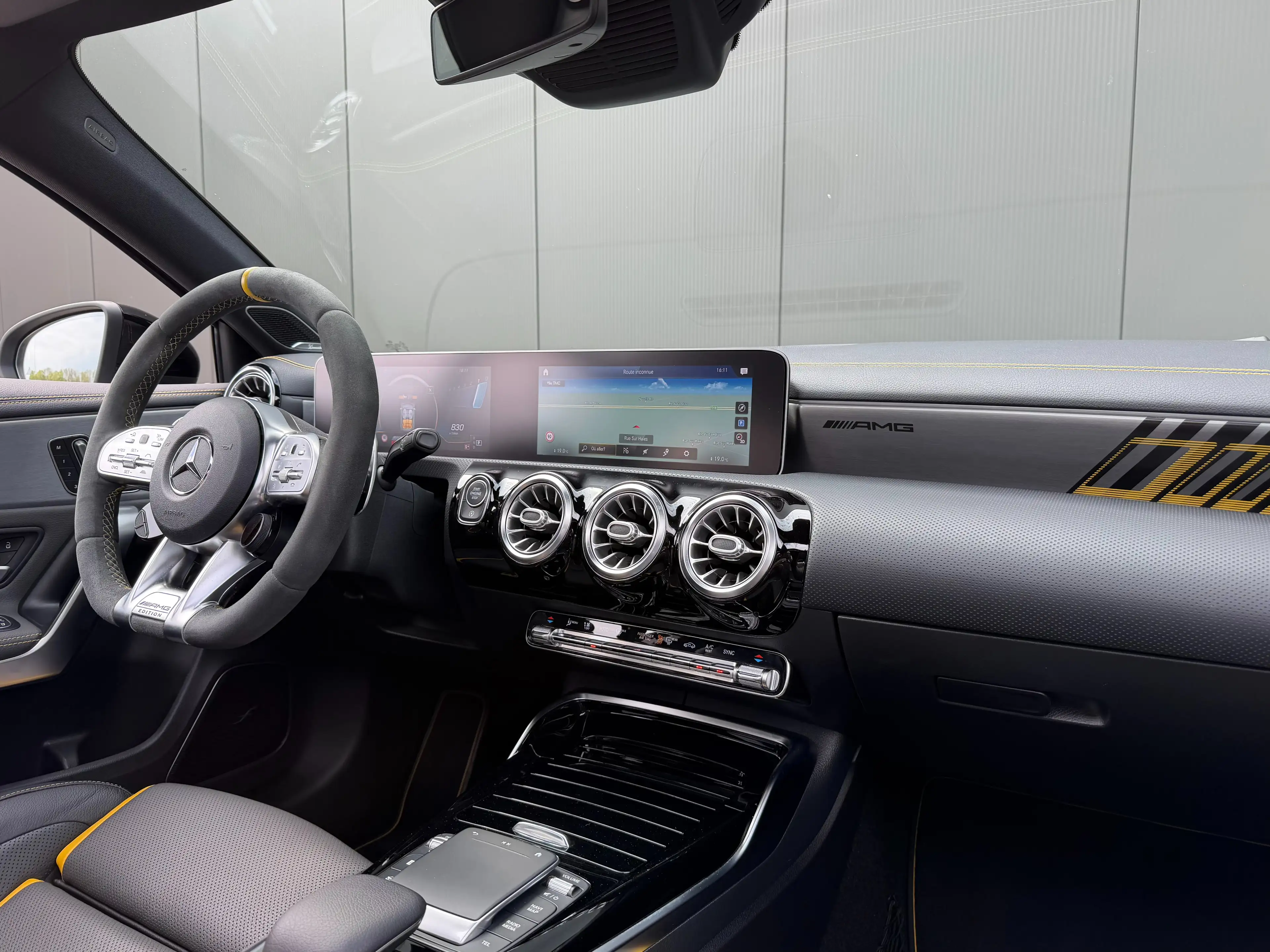 Mercedes-Benz A 45 AMG S 4-Matic 421cv - Edition One - Pack Aero - Pano — photo 15