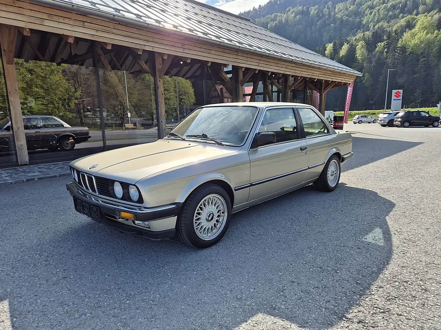 BMW 323 i Beige - 1