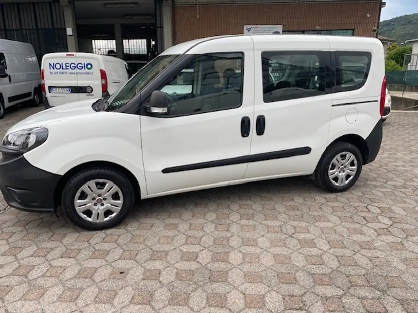 Fiat Doblo 1.3 MTJ 95 CV Combi SX  N1 5 Posti Weiß - 1