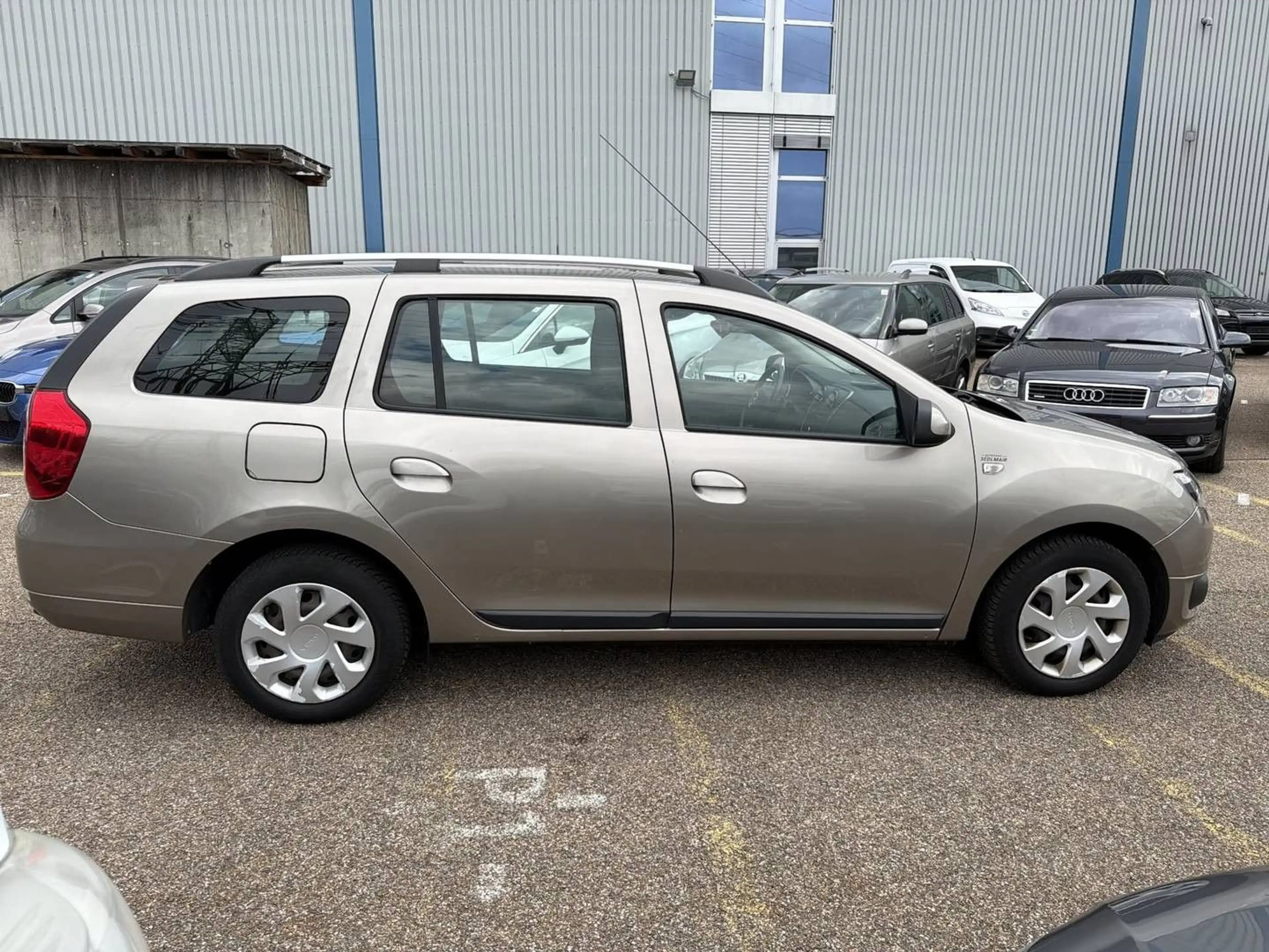 Dacia Logan MCV II Kombi Laureate — photo 9