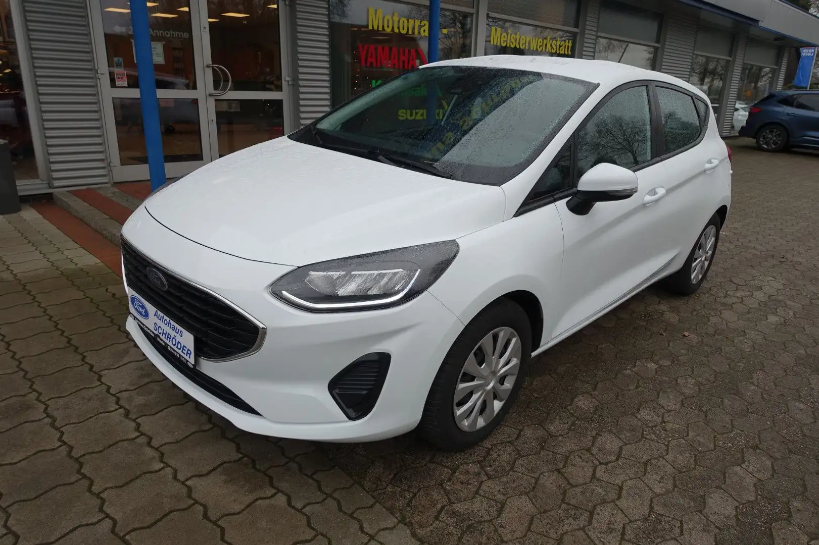 Ford Fiesta Cool & Connect Weiß - 2