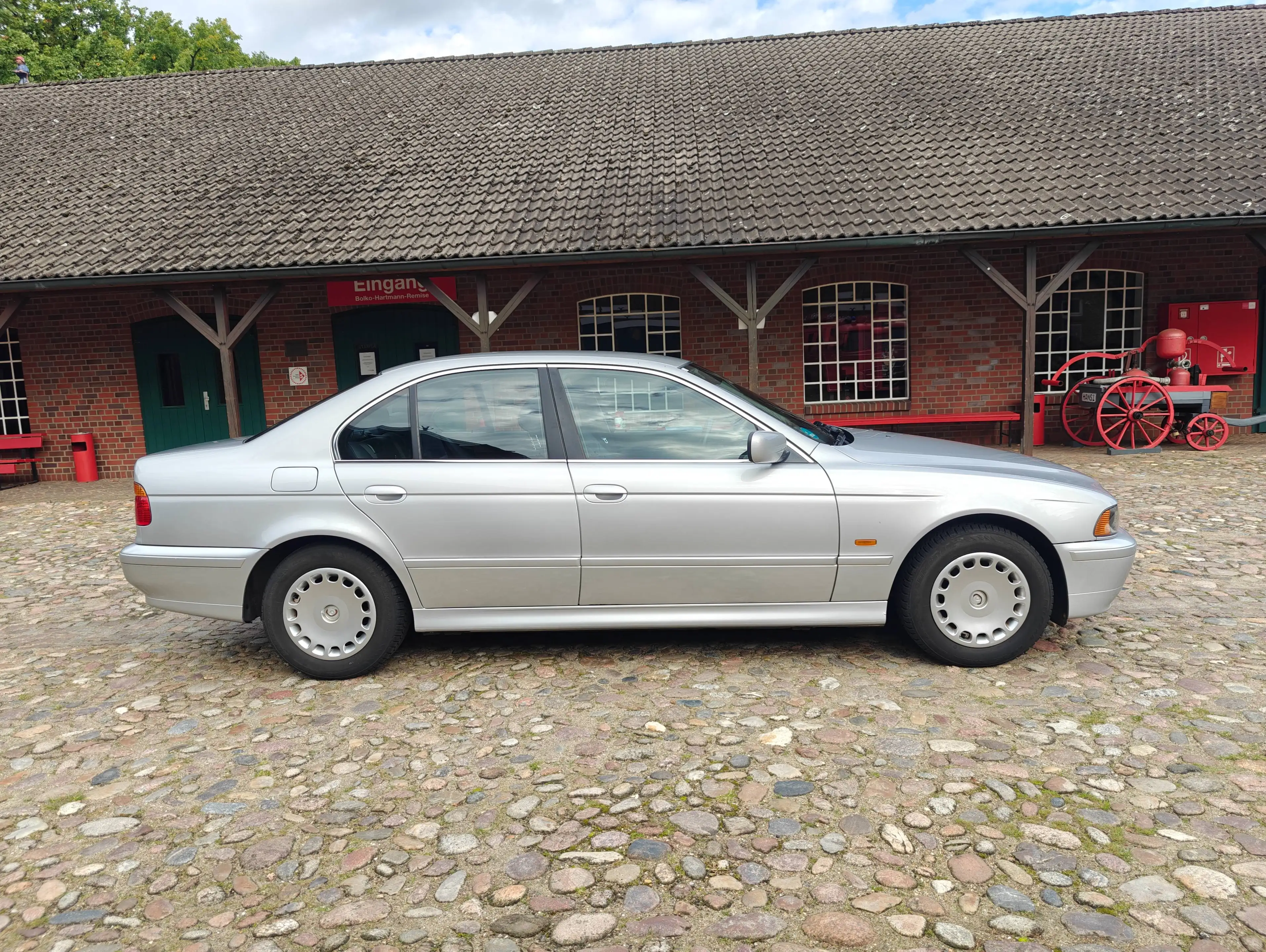 BMW 525 525i / 2 Hand / Leder / Navi Pro / SHD / Klimaautomatik — photo 6