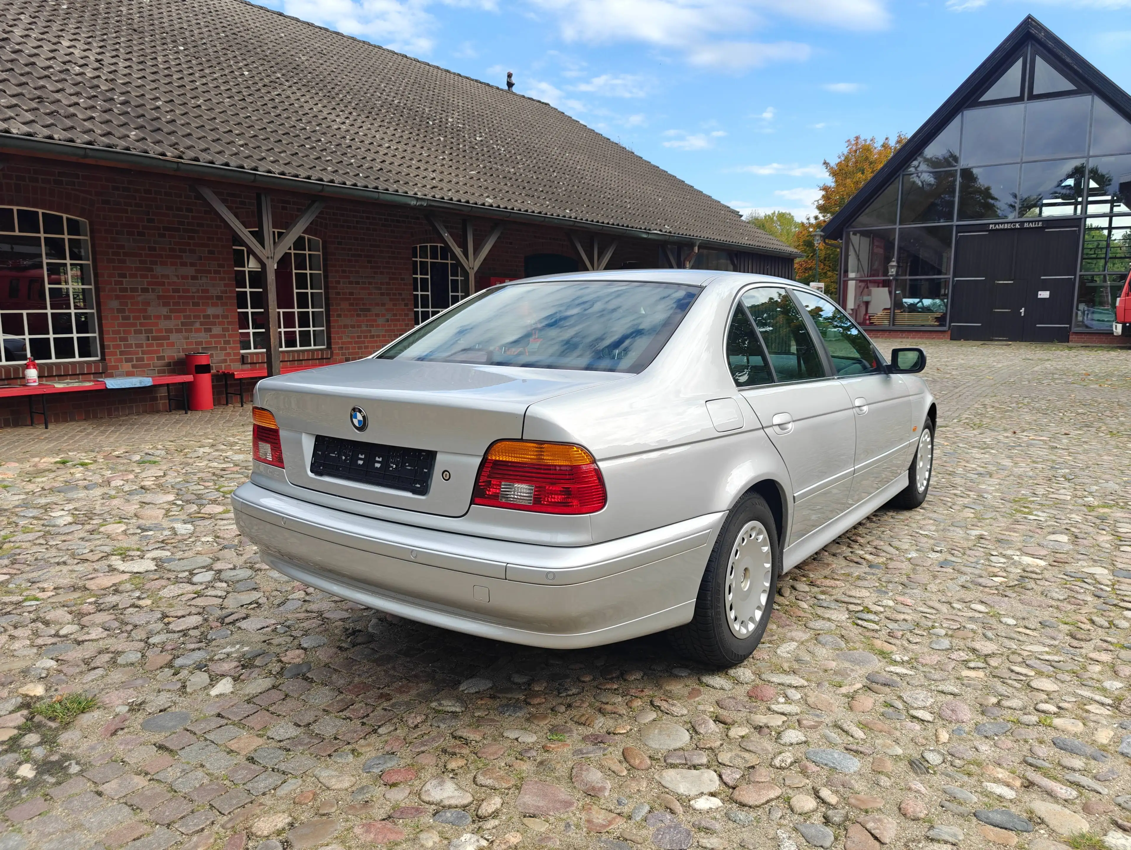BMW 525 525i / 2 Hand / Leder / Navi Pro / SHD / Klimaautomatik — photo 3