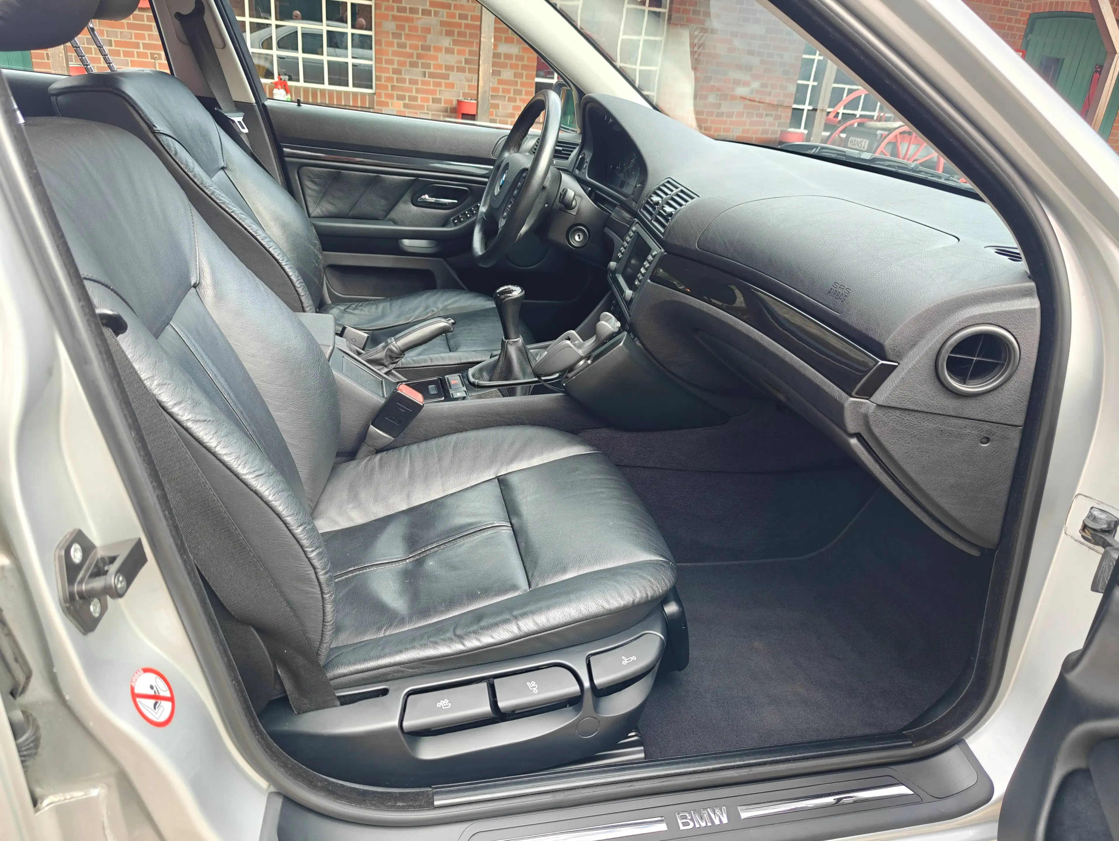 BMW 525 525i / 2 Hand / Leder / Navi Pro / SHD / Klimaautomatik — photo 11