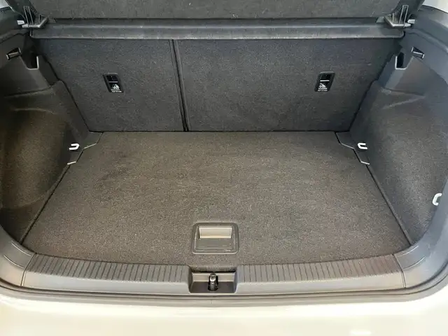 Volkswagen T-Cross view 14