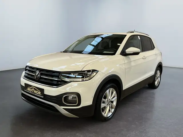 Volkswagen T-Cross view 2