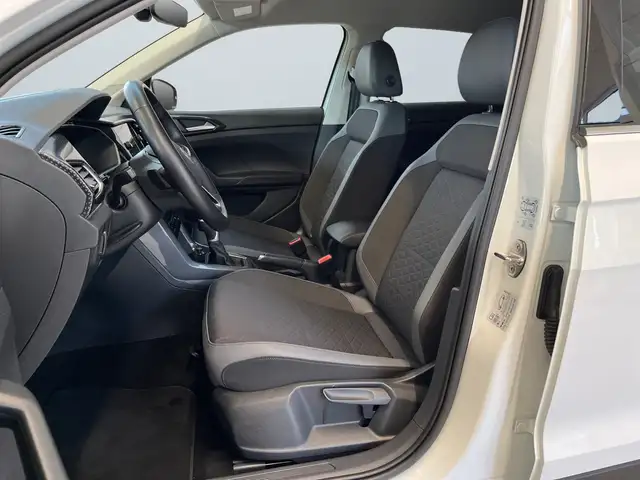 Volkswagen T-Cross view 7