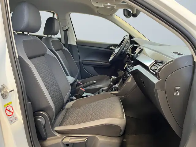 Volkswagen T-Cross view 10