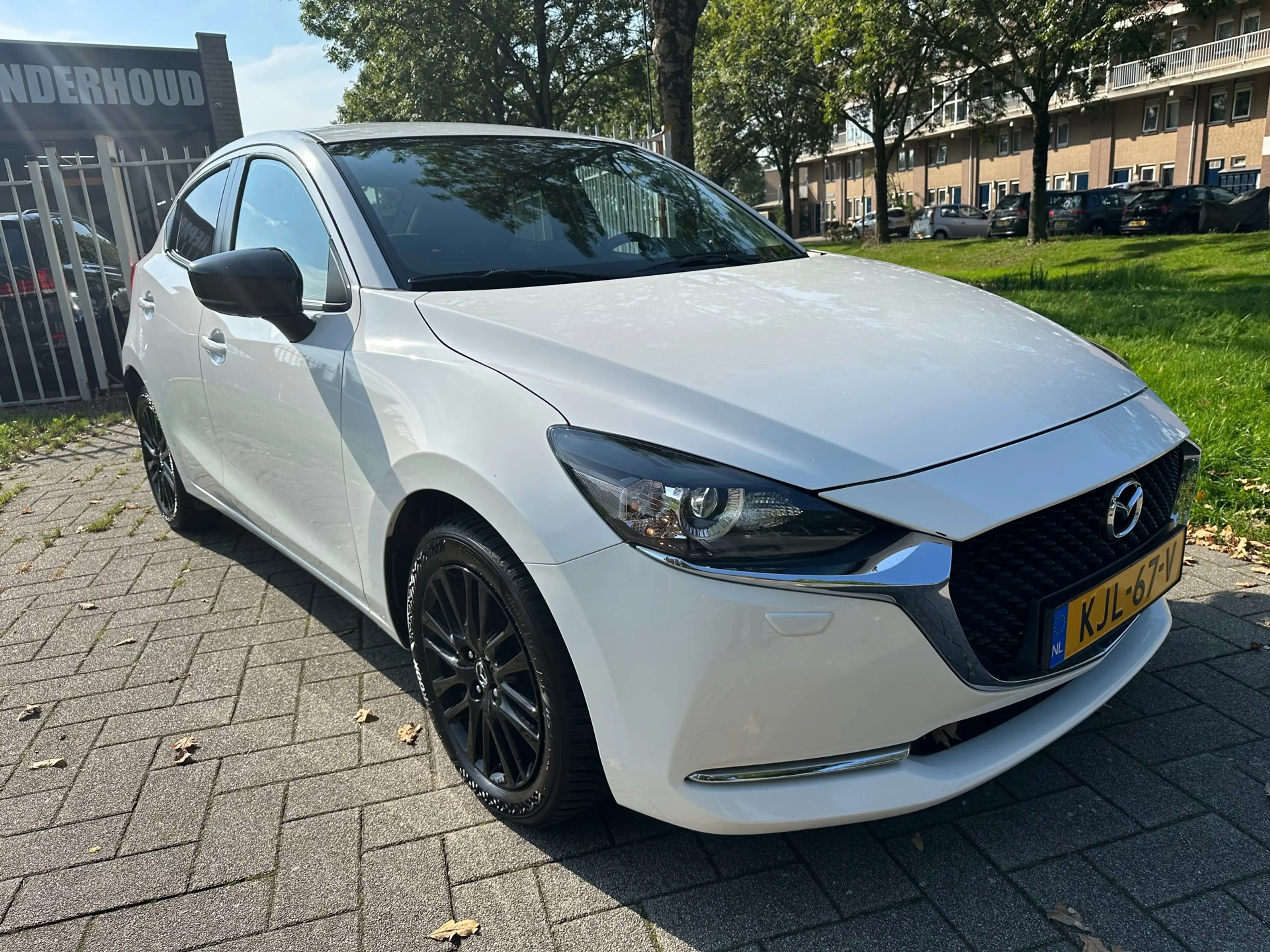 Mazda 2 1.5 Skyactiv-G Signature — photo 3