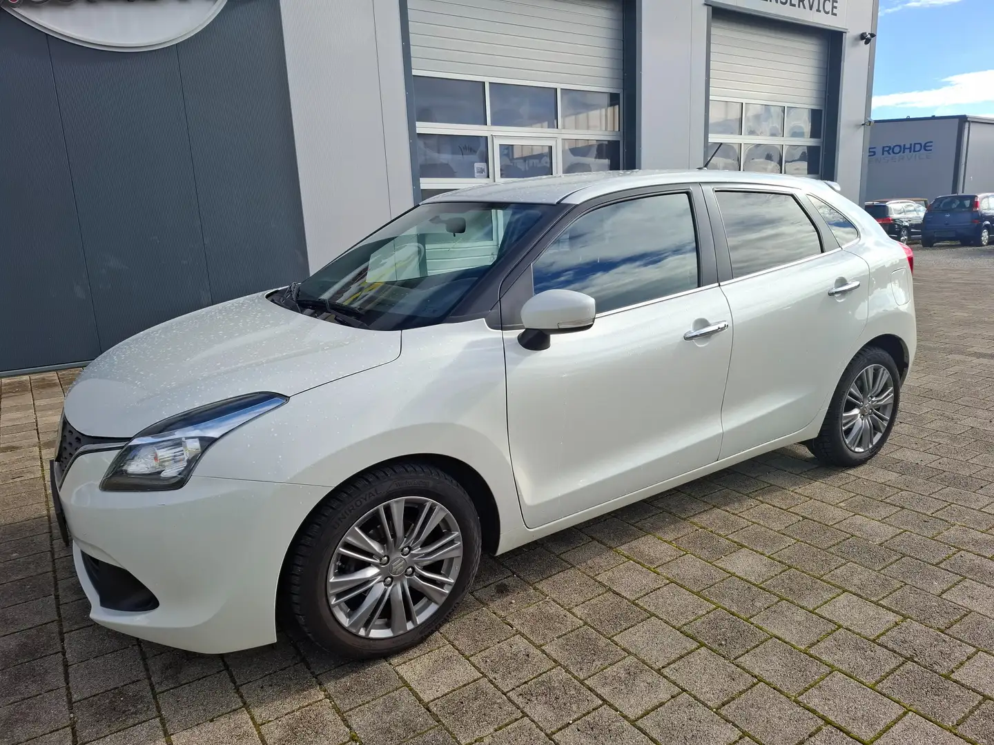 Suzuki Baleno 1.Hand,Navi,Automatik,Alufelgen Weiß - 2
