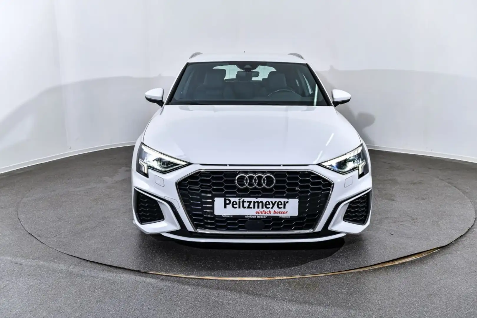 Audi A3 35 TFSI Sportback S tronic S line Weiß - 2