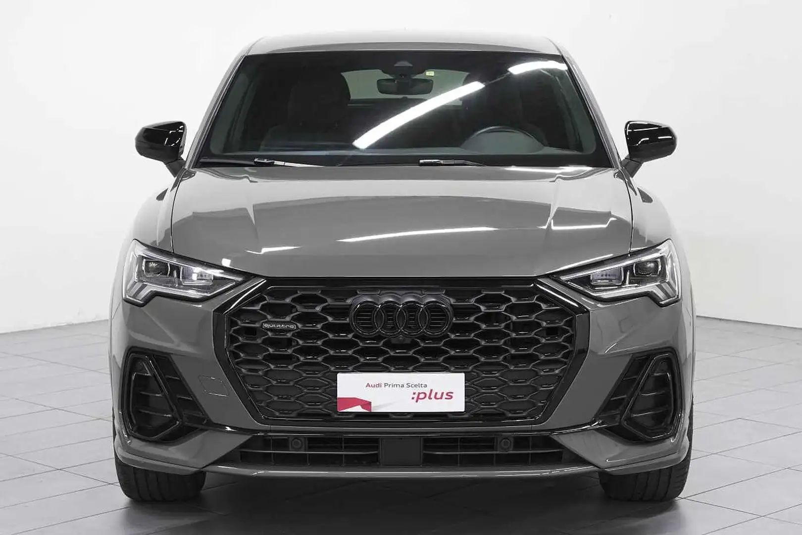 Audi Q3 Sportback 2.0 TDI Stronic Sline quattro Grigio - 2