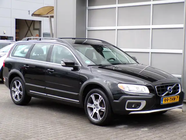Volvo XC70 2.0 D3 FWD Momentum|Xenon|Cruise|Leder|Trekh.|PDC