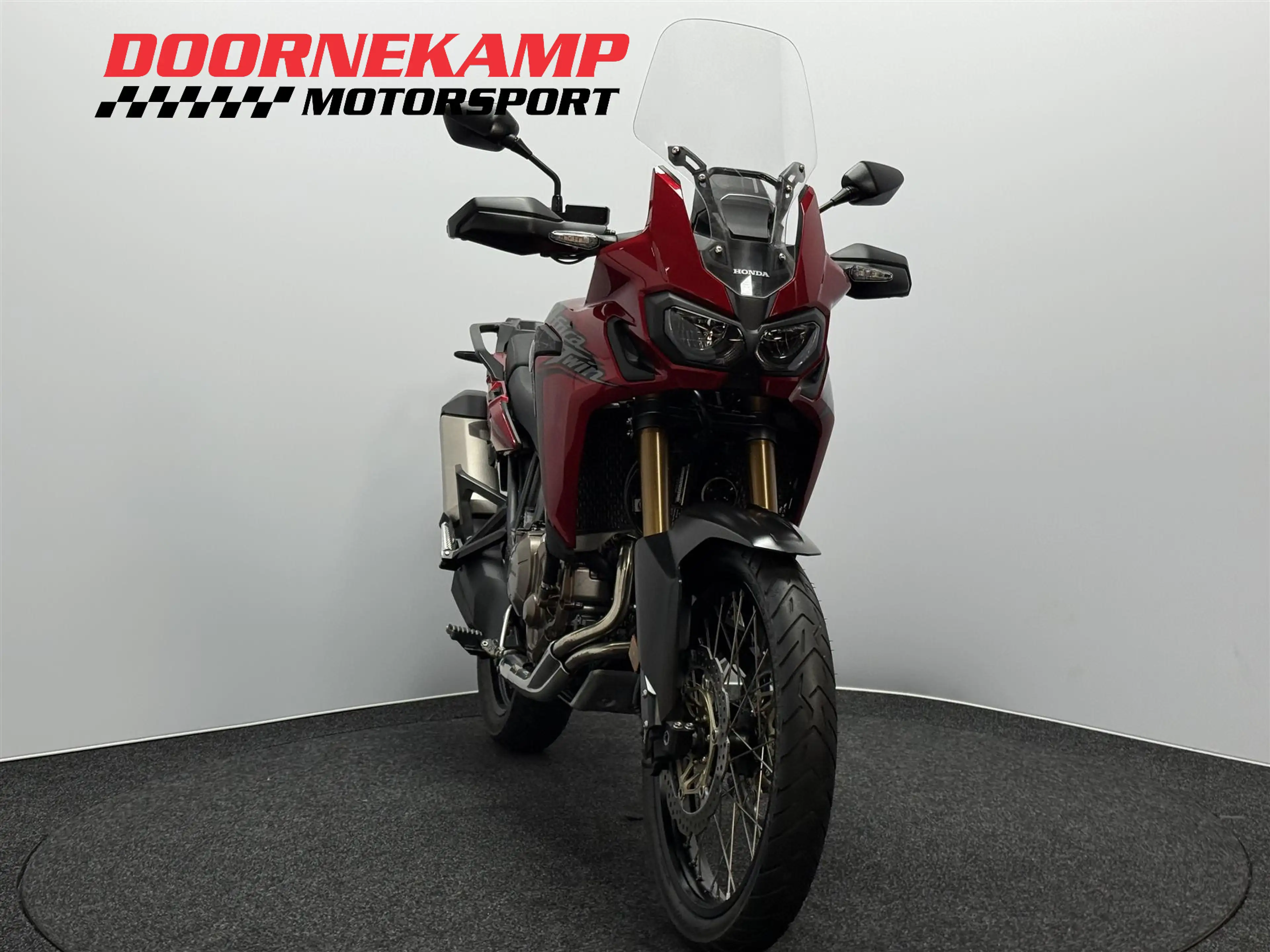 Honda CRF 1000 L AFRICA TWIN — photo 4