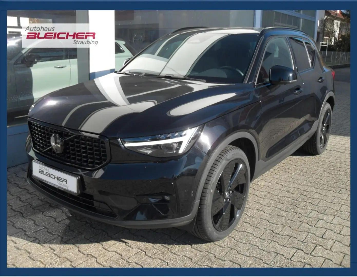 Volvo XC40 B3 Plus Black Edition | 360° | Panor. Schwarz - 1