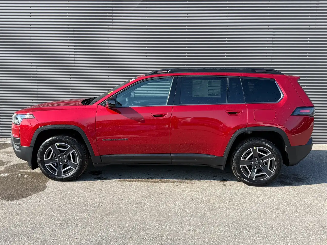 Jeep Cherokee снимка Jeep Cherokee