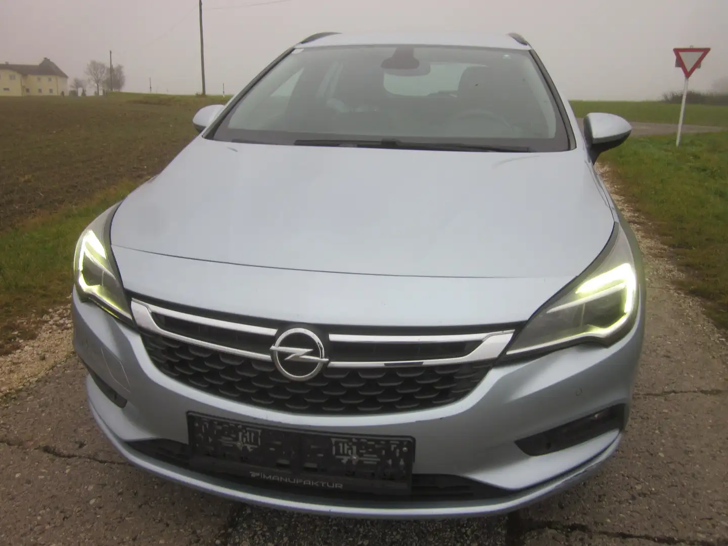 Opel Astra Business Start/Stop Aut. Klimaaut. Gris - 2