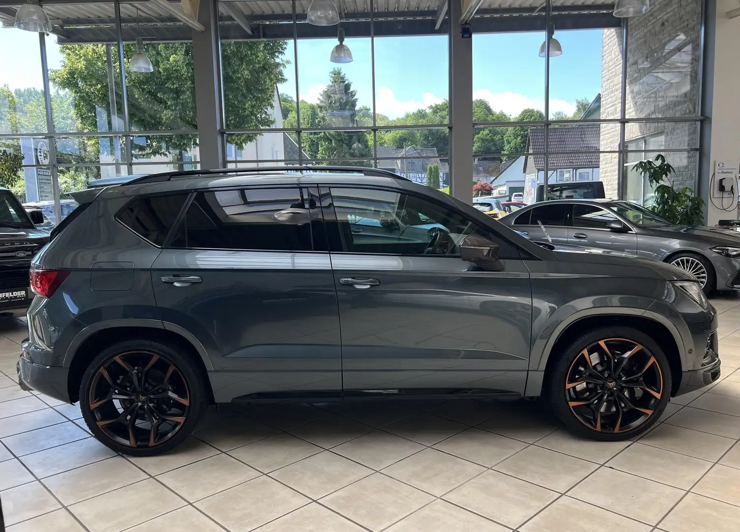 CUPRA Ateca Ateca 4Drive Limited-Akrapovic|Pano|360CAM|Virtual Grau - 2