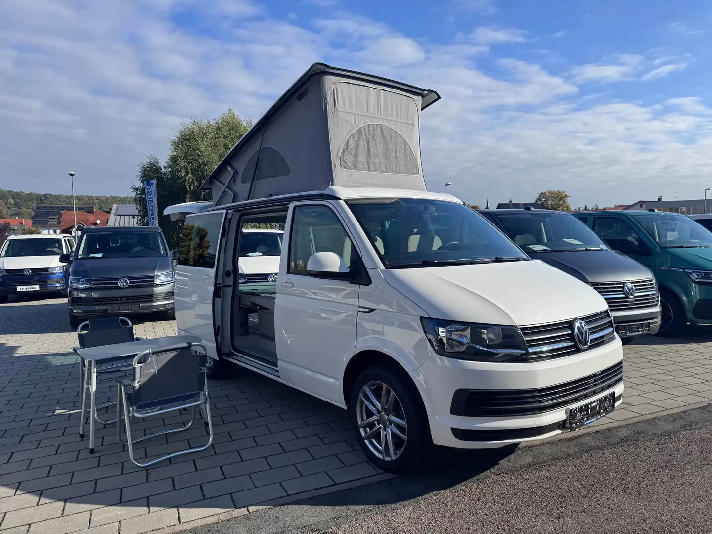 Volkswagen T6 California California Beach/Luftstandheizung/GRA/PDC/Drehsitz Weiß - 2
