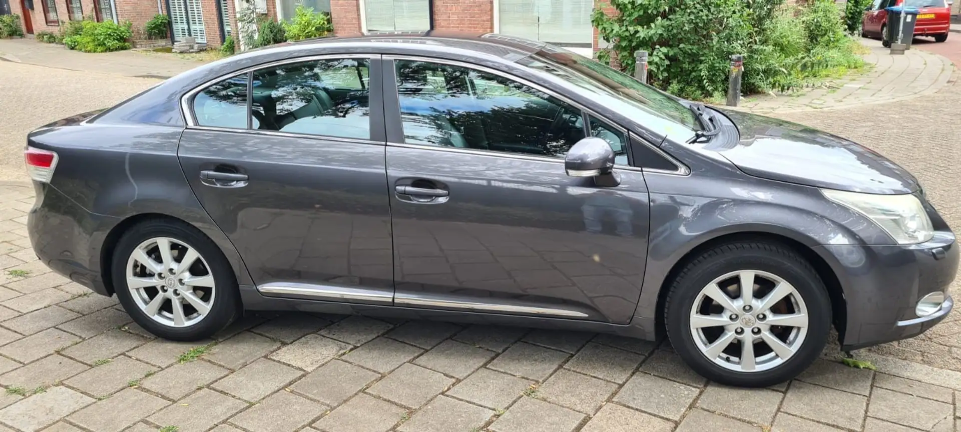Toyota Avensis 2.0 Multidrive S Executive - 1