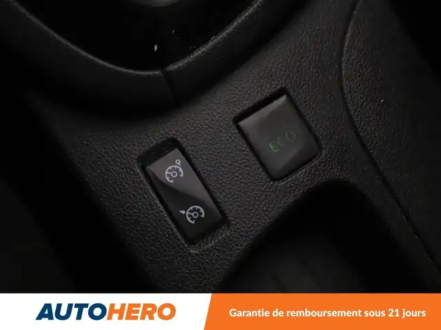 Renault Clio view 30