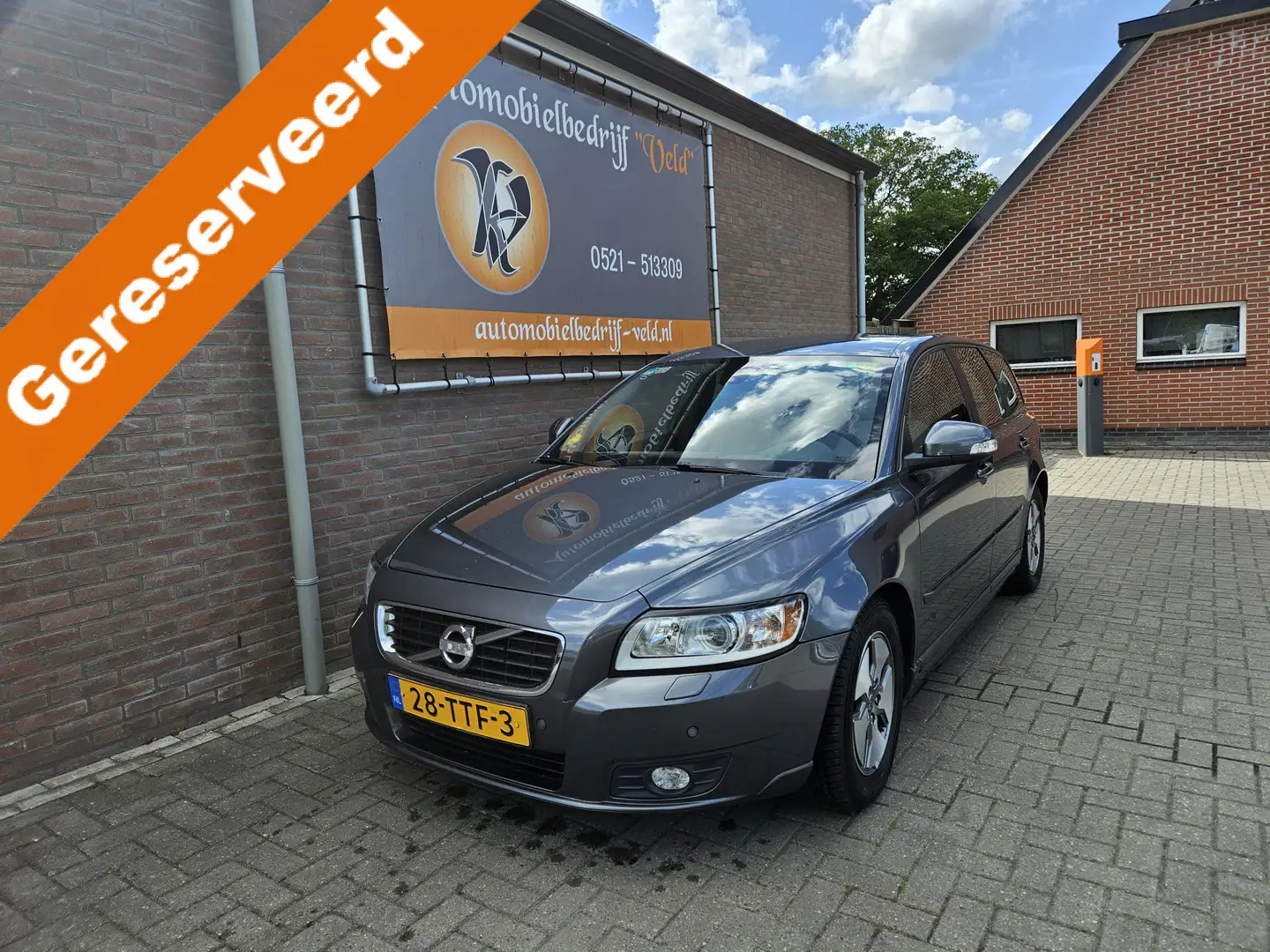 Volvo V50 1.6 D2 S/S Limited Edition Grijs - 1