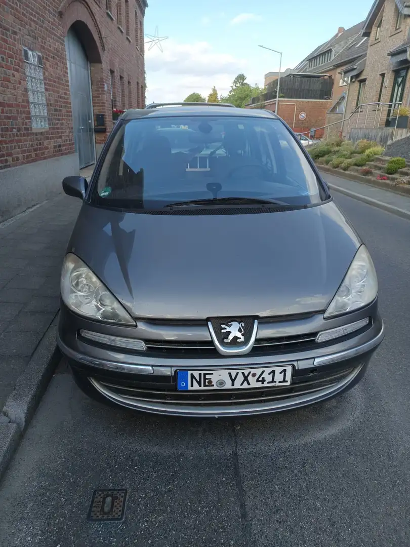 Peugeot 807 HDi 130 Esplanade Gris - 2