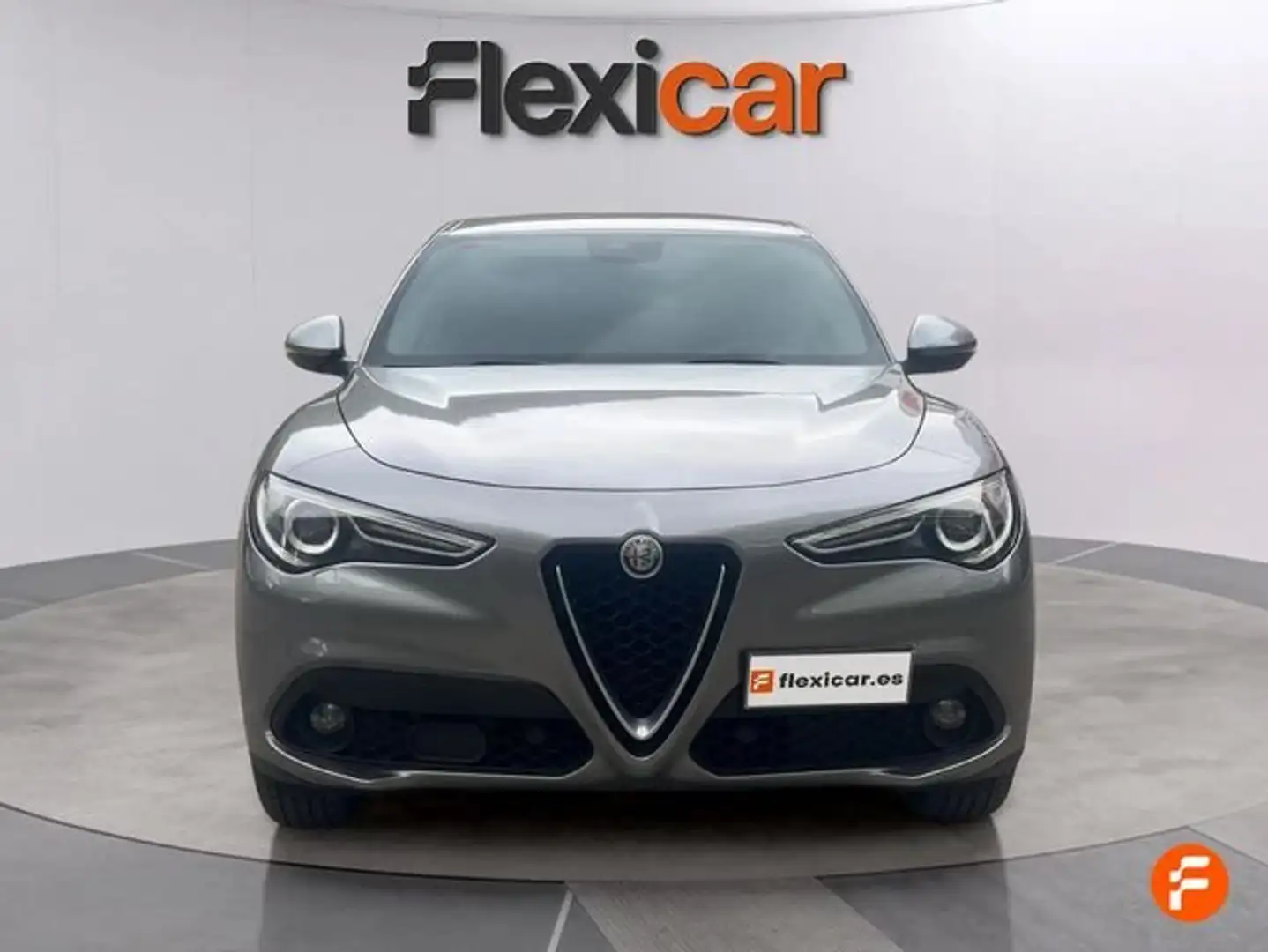 Alfa Romeo Stelvio 2.2+Di%C3%A9sel+110kW+%28150CV%29++RWD Gris - 2