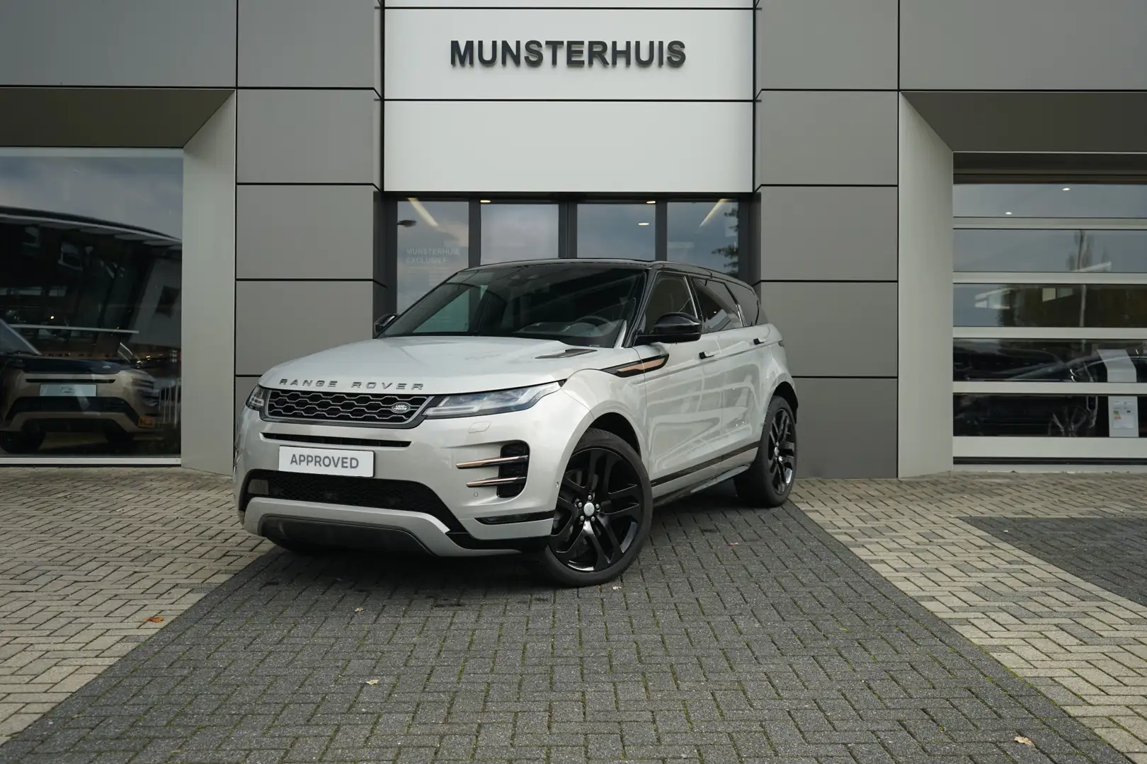 Land Rover Range Rover Evoque 2.0 P250 AWD R-Dynamic First Edition | Head-up dis Grijs - 1