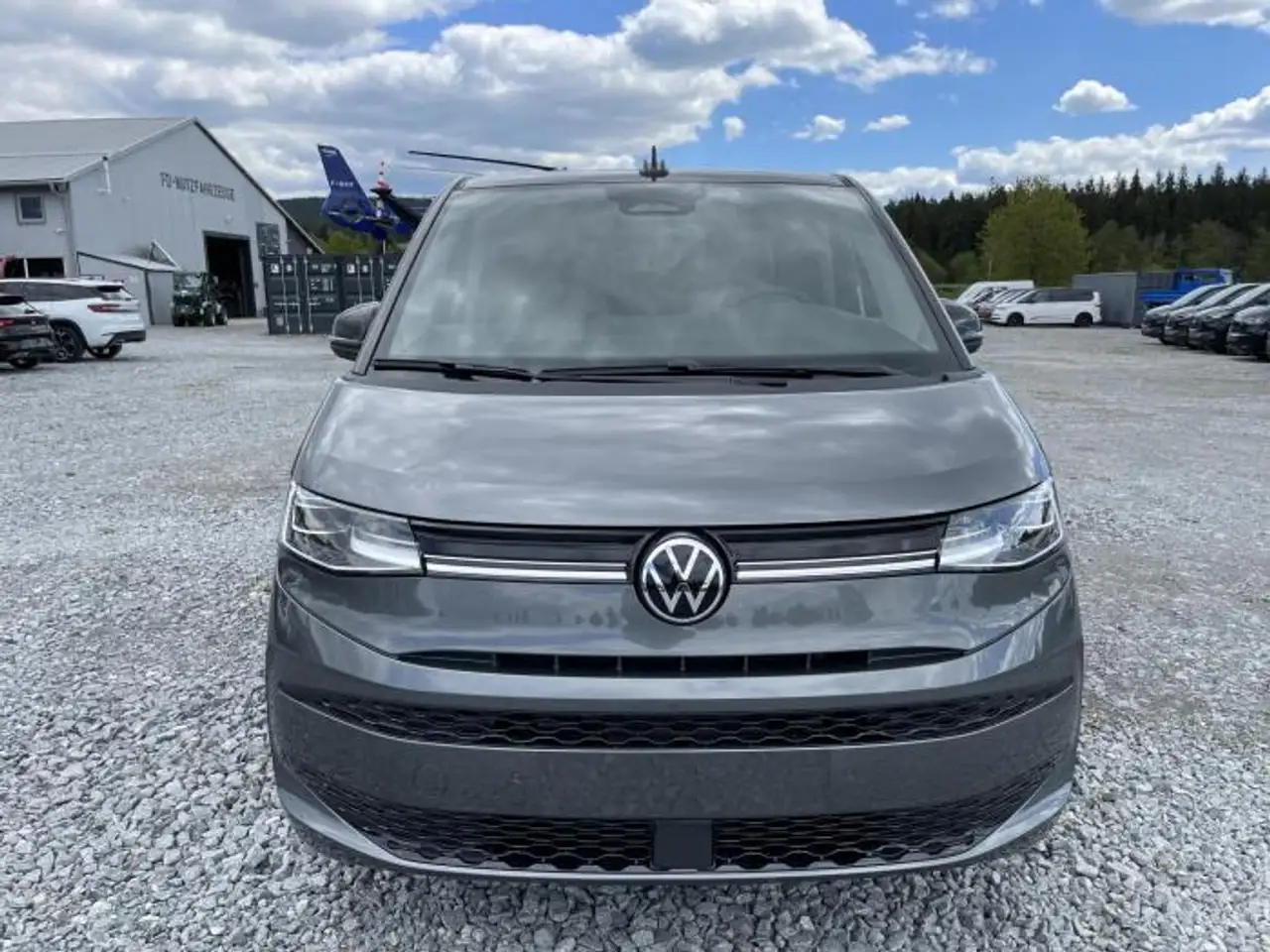 Volkswagen T7 Multivan 2026 — фото 11