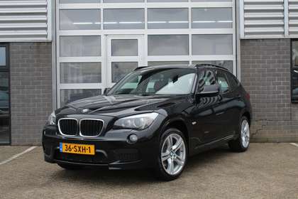 BMW X1 sDrive20i Business M-pakket / Leer / Navigatie / N