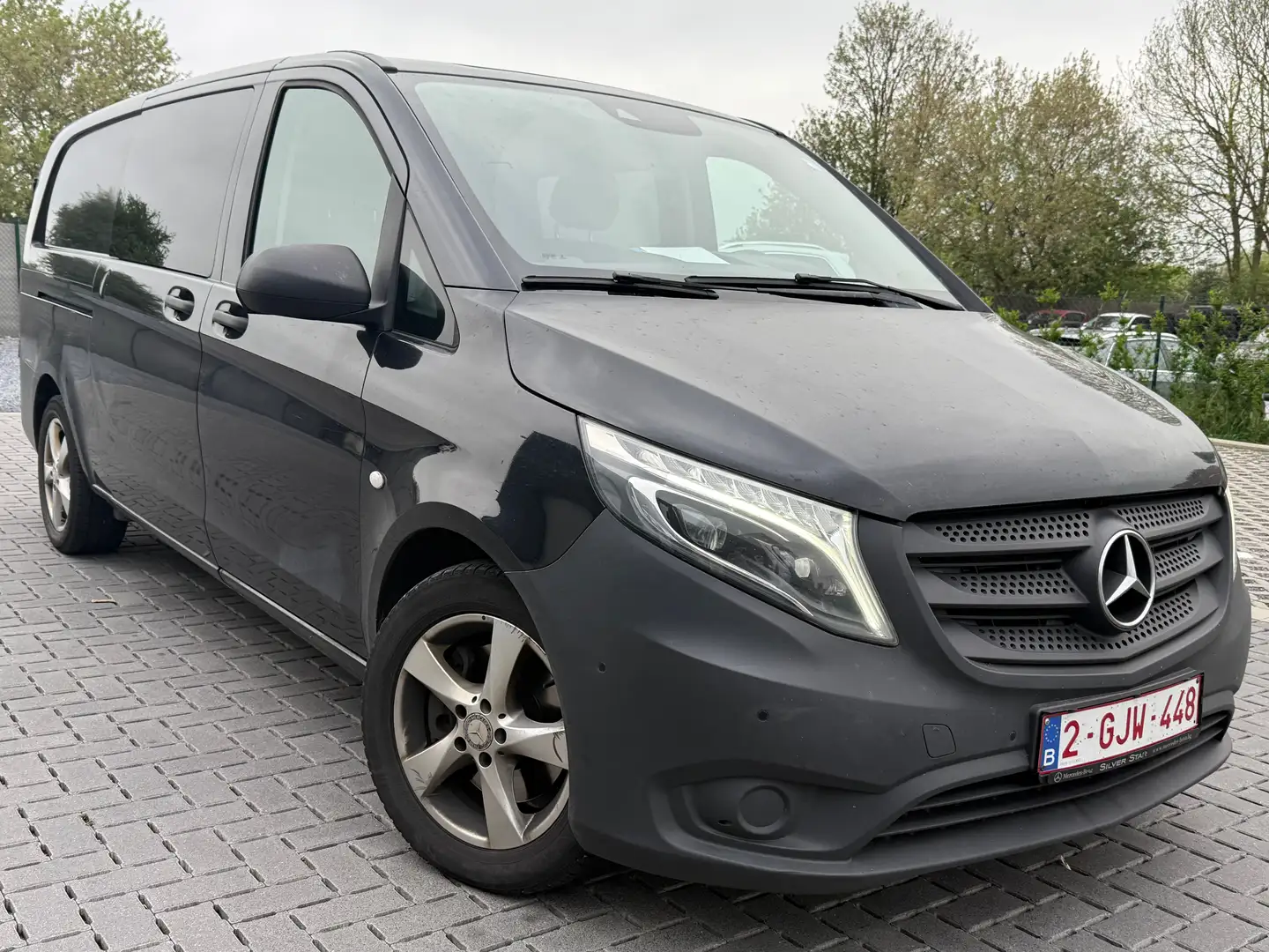 Mercedes-Benz Vito 2.2 DOUBLE CABINES/TVAC/BTE AUTO/5 PLC/NAVI/CUIR Zwart - 2