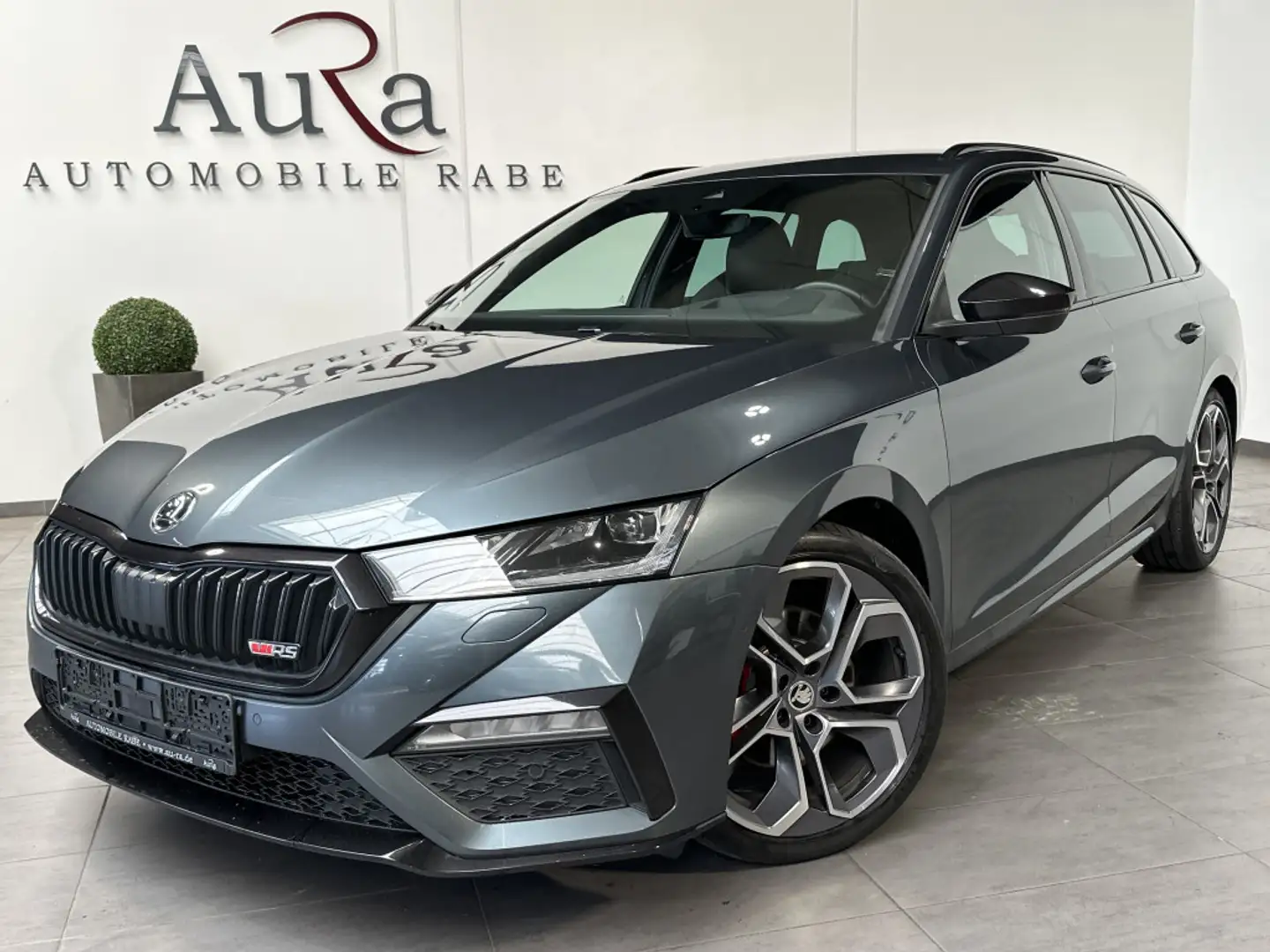 Skoda Octavia Combi 2.0 TDI DSG RS Plus NAV+MATRIX+ACC Grau - 2