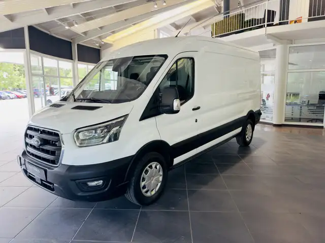 Ford Transit view 3