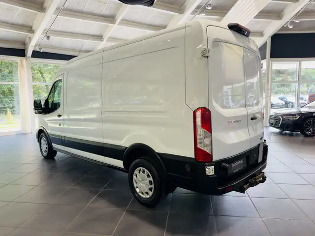 Ford Transit view 4